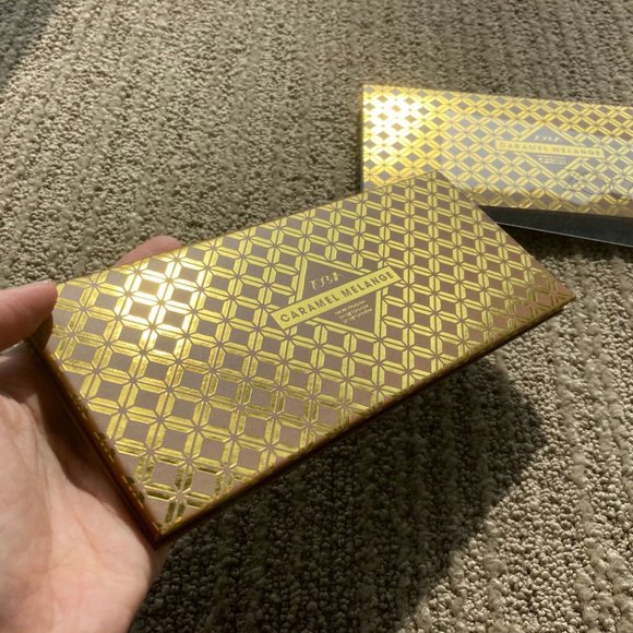 ZOEVA Caramel Melange 10 Colors Eyeshadow Palette - Picture 8 of 9